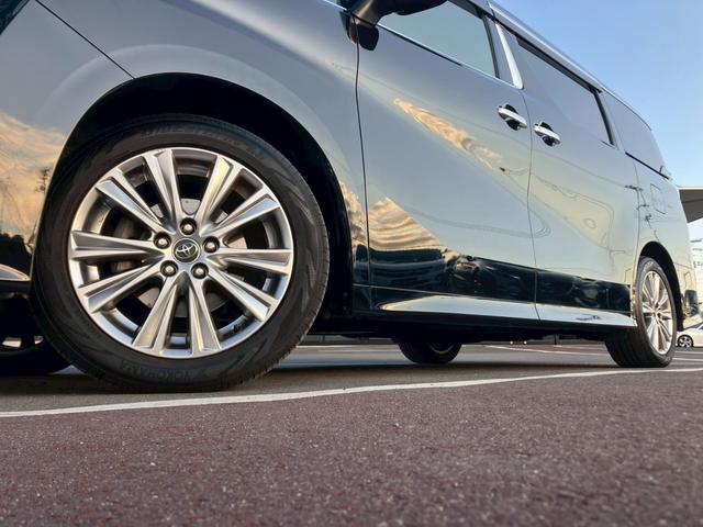 ヴェルファイア ２．５Ｚ　Ａエディション　ゴールデンアイズ　純正９インチナビ　フルセグＴＶ　Ｂｌｕｅｔｏｏｔｈ　１２．１インチ後部座席モニター　クリアランスソナー　クルコン　コーナーセンサー　　ＥＴＣ　　パワーバックドア　両側電動スライドドア　オットマン（7枚目）