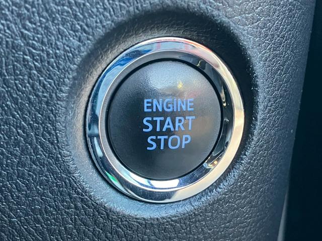 ヴェルファイア ２．５Ｚ　Ａエディション　ゴールデンアイズ　純正９インチナビ　フルセグＴＶ　Ｂｌｕｅｔｏｏｔｈ　１２．１インチ後部座席モニター　クリアランスソナー　クルコン　コーナーセンサー　　ＥＴＣ　　パワーバックドア　両側電動スライドドア　オットマン（18枚目）