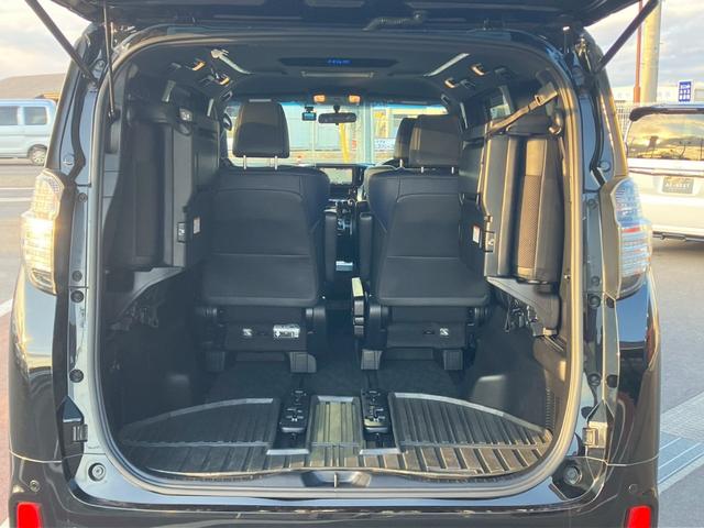 ヴェルファイア ２．５Ｚ　Ａエディション　ゴールデンアイズ　純正９インチナビ　フルセグＴＶ　Ｂｌｕｅｔｏｏｔｈ　１２．１インチ後部座席モニター　クリアランスソナー　クルコン　コーナーセンサー　　ＥＴＣ　　パワーバックドア　両側電動スライドドア　オットマン（30枚目）