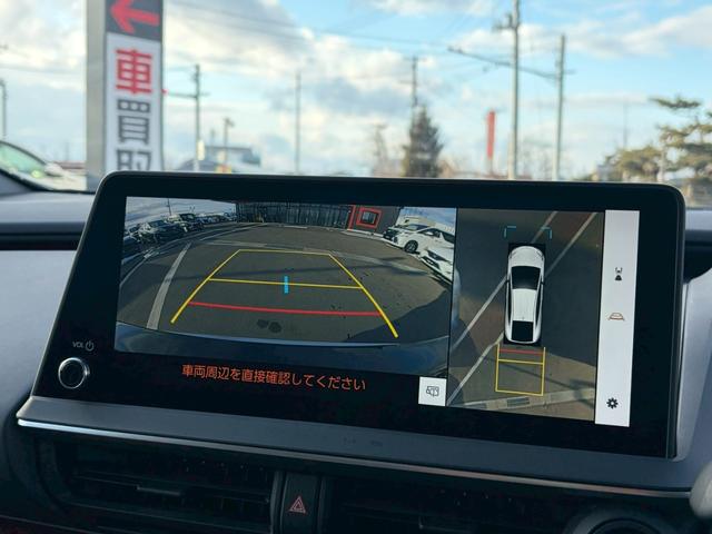 プリウス Ｚ　クリアランスソナー　純正ナビ　全周囲カメラ　アダプティブクルーズコントロール　デジタルインナーミラー　ブラインドスポットモニター　パワーバックドア　シートヒーター　シートベンチレーション　ＥＴＣ２．０（12枚目）