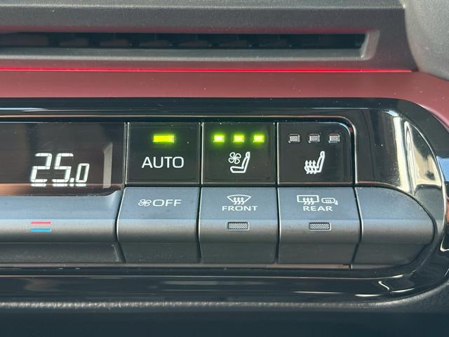 プリウス Ｚ　クリアランスソナー　純正ナビ　全周囲カメラ　アダプティブクルーズコントロール　デジタルインナーミラー　ブラインドスポットモニター　パワーバックドア　シートヒーター　シートベンチレーション　ＥＴＣ２．０（14枚目）