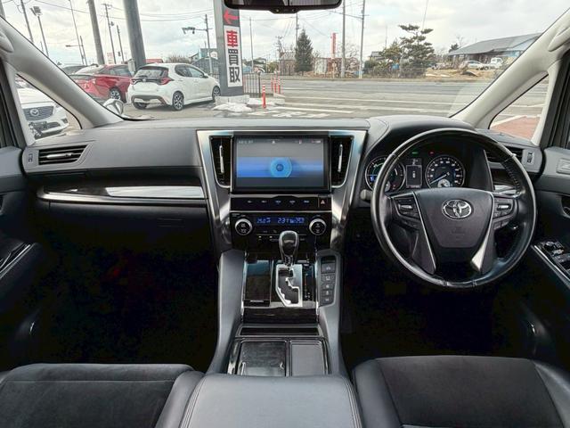 ヴェルファイアハイブリッド ＺＲ　純正１０インチナビ　サンルーフ　両側電動スライドドア　パワーバックドア　バックモニター　リアオートエアコン　アダプティブクルーズコントロール　Ｂｌｕｅｔｈｏｏｔｈ　ＤＶＤ　ＥＴＣ　クリアランスソナー（2枚目）