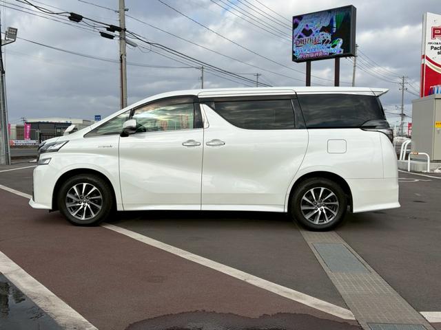 ヴェルファイアハイブリッド ＺＲ　純正１０インチナビ　サンルーフ　両側電動スライドドア　パワーバックドア　バックモニター　リアオートエアコン　アダプティブクルーズコントロール　Ｂｌｕｅｔｈｏｏｔｈ　ＤＶＤ　ＥＴＣ　クリアランスソナー（5枚目）