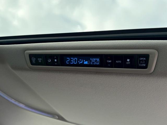 ヴェルファイアハイブリッド ＺＲ　純正１０インチナビ　サンルーフ　両側電動スライドドア　パワーバックドア　バックモニター　リアオートエアコン　アダプティブクルーズコントロール　Ｂｌｕｅｔｈｏｏｔｈ　ＤＶＤ　ＥＴＣ　クリアランスソナー（19枚目）