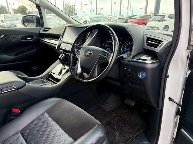 ヴェルファイアハイブリッド ＺＲ　純正１０インチナビ　サンルーフ　両側電動スライドドア　パワーバックドア　バックモニター　リアオートエアコン　アダプティブクルーズコントロール　Ｂｌｕｅｔｈｏｏｔｈ　ＤＶＤ　ＥＴＣ　クリアランスソナー（24枚目）