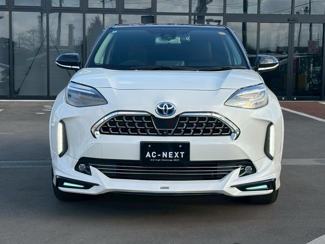 ヤリスクロス ハイブリッドＺ　クリアランスソナー　モデリスタフルエアロ　純正ＤＰオーディオ　全周囲カメラ　ＡＣＣ　ブラインドスポットモニター　ドラレコ　電動パーキング　シートヒーター　ＥＴＣ２．０　フルセグＴＶ　Ｂｌｕｅｔｏｏｔｈ（4枚目）