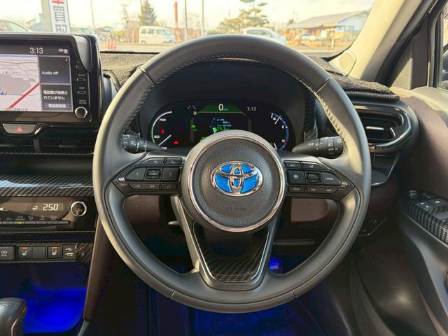 ヤリスクロス ハイブリッドＺ　クリアランスソナー　モデリスタフルエアロ　純正ＤＰオーディオ　全周囲カメラ　ＡＣＣ　ブラインドスポットモニター　ドラレコ　電動パーキング　シートヒーター　ＥＴＣ２．０　フルセグＴＶ　Ｂｌｕｅｔｏｏｔｈ（9枚目）