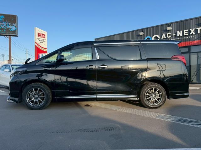 アルファードハイブリッド Ｘ　モデリスタフルエアロ　Ｃａｒｒｏｚｚｅｒｉａ１０インチナビ　Ｃａｒｒｏｚｚｅｒｉａ１２．３型フリップダウンモニター　デジタルインナーミラー　寒冷地仕様　ＢＳＭ　両側電動スライドドア　ドラレコ　ＥＴＣ（5枚目）