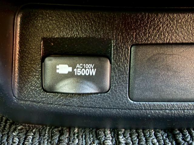 アルファードハイブリッド Ｘ　モデリスタフルエアロ　Ｃａｒｒｏｚｚｅｒｉａ１０インチナビ　Ｃａｒｒｏｚｚｅｒｉａ１２．３型フリップダウンモニター　デジタルインナーミラー　寒冷地仕様　ＢＳＭ　両側電動スライドドア　ドラレコ　ＥＴＣ（18枚目）