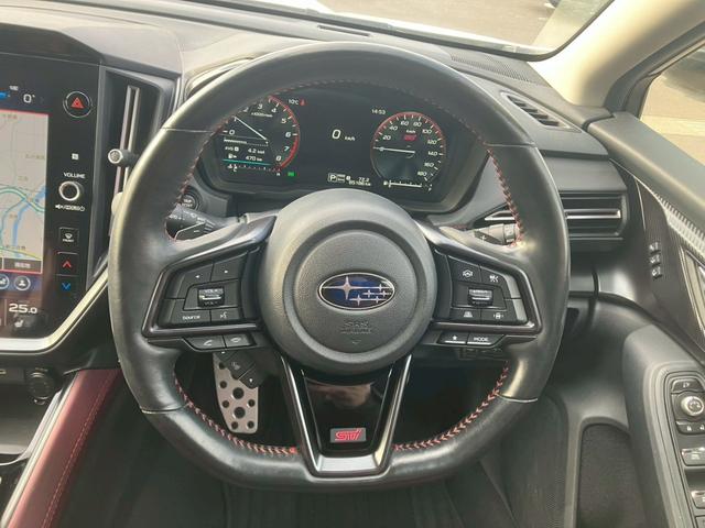 �y�`�b�b�z��葬�x�ł̏��q�͂������A�O���̎ԗ��Ƃ̋��������ɕۂ��Ȃ��玩���ŉ��������s���܂��B�������H���s���ɂ͑�ϊ������@�\�ł��B