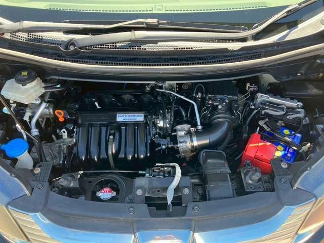 �y�G���W�����[���z�s��͂Ȃ��ǍD�ȏ�Ԃł��B�G���W�����[�������ꂢ�ɂ��Ă����Ɩ�����̃g���u�����ɓ_�����₷���Ȃ�̂ŁA�����납��̐��|�����X�X���ł��B