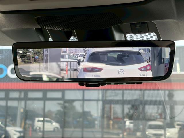 �f�W�^���C���i�[�~���[