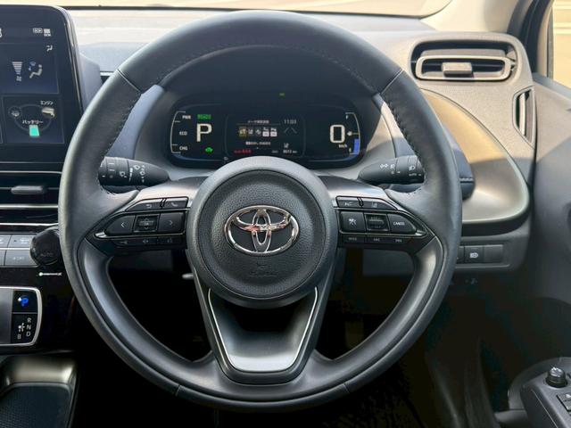 �y�N���[�Y�R���g���[���z�茳�̃{�^���ň�葬�x�ł̏��s���\�ł��B���x���߂��\�ł��B�������H���s���ɕ֗��ȋ@�\�ł��ˁ�