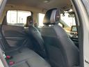 【リアシート】広々としているので後部座席の方も快適にドライブができます♪