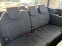 【リアシート】広々としているので後部座席の方も快適にドライブができます♪