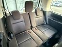 【リアシート】広々としているので後部座席の方も快適にドライブができます♪