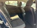 【リアシート】広々としているので後部座席の方も快適にドライブができます♪