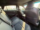 【リアシート】広々としているので後部座席の方も快適にドライブができます♪