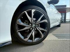 �ڥ�����򴹤⤪Ǥ������������������Ź�Ǥϥ�����򴹡�������Ĵ����ԤäƤ���ޤ��������������������� 4