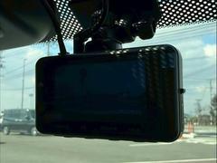 �ڥɥ饤�֥쥳�������۰��֤˼���դ��뤳�ȤǱ����Ȳ�����Ͽ���Ƥ����ɥ饤�֥쥳�������ϡ����Τκݤ˳Τ��ʾڵ�ǽ�Ϥ�ȯ�����Ƥ���ޤ��� 6