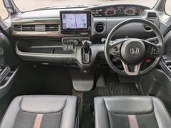 【整備工場完備】ご安心してお乗り頂くため環境を整えております。お車の定期メンテナンスの他、車検やタイヤ交換などもお任せください！ 2