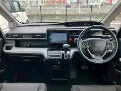 【整備工場完備】ご安心してお乗り頂くため環境を整えております。お車の定期メンテナンスの他、車検やタイヤ交換などもお任せください！ 2