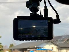 �ڥɥ饤�֥쥳�������۰��֤˼���դ��뤳�ȤǱ����Ȳ�����Ͽ���Ƥ����ɥ饤�֥쥳�������ϡ����Τκݤ˳Τ��ʾڵ�ǽ�Ϥ�ȯ�����Ƥ���ޤ��� 7