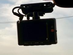 �ڥɥ饤�֥쥳�������۰��֤˼���դ��뤳�ȤǱ����Ȳ�����Ͽ���Ƥ����ɥ饤�֥쥳�������ϡ����Τκݤ˳Τ��ʾڵ�ǽ�Ϥ�ȯ�����Ƥ���ޤ��� 5