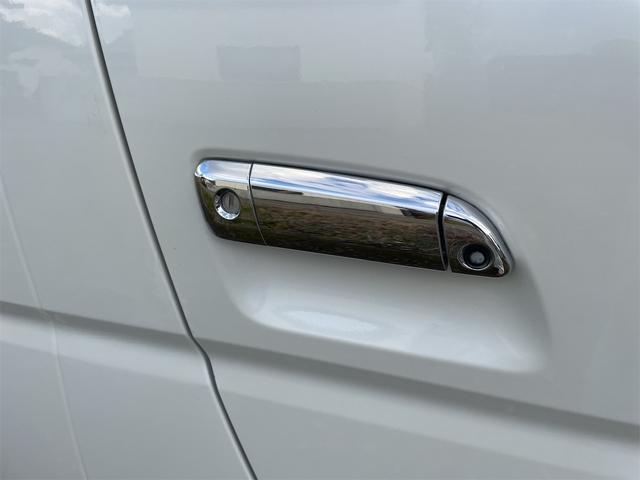 ハイエースワゴン グランドキャビン　４ＷＤパワースライドドアＥＴＣ地デジナビ　プッシュスタート（13枚目）