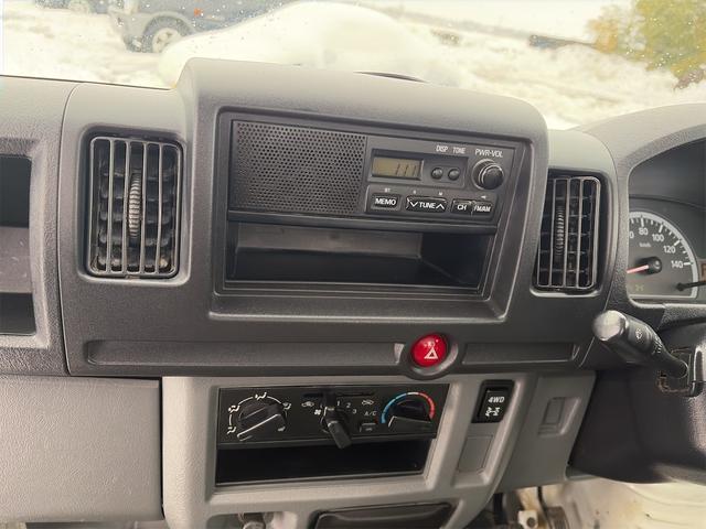 クリッパートラック ＳＤ　オートマチック４ＷＤエアコンパワステタイミングベルト交換済みパートタイム四駆（5枚目）