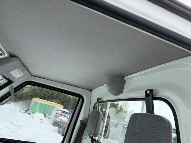 クリッパートラック ＳＤ　オートマチック４ＷＤエアコンパワステタイミングベルト交換済みパートタイム四駆（9枚目）