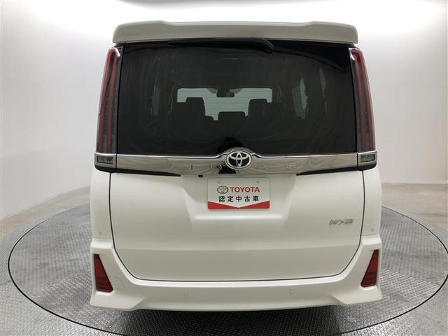 ノア Ｓｉ　ダブルバイビーＩＩ　フルセグ　メモリーナビ　ＤＶＤ再生　ミュージックプレイヤー接続可　バックカメラ　衝突被害軽減システム　ＥＴＣ　両側電動スライド　ＬＥＤヘッドランプ　ウオークスルー　乗車定員８人　３列シート　フルエアロ（10枚目）