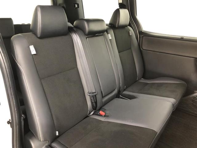 ノア Ｓｉ　ダブルバイビーＩＩ　フルセグ　メモリーナビ　ＤＶＤ再生　ミュージックプレイヤー接続可　バックカメラ　衝突被害軽減システム　ＥＴＣ　両側電動スライド　ＬＥＤヘッドランプ　ウオークスルー　乗車定員８人　３列シート　フルエアロ（20枚目）