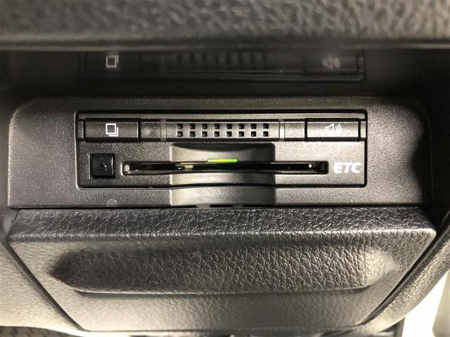 ノア Ｓｉ　ダブルバイビーＩＩ　フルセグ　メモリーナビ　ＤＶＤ再生　ミュージックプレイヤー接続可　バックカメラ　衝突被害軽減システム　ＥＴＣ　両側電動スライド　ＬＥＤヘッドランプ　ウオークスルー　乗車定員８人　３列シート　フルエアロ（24枚目）