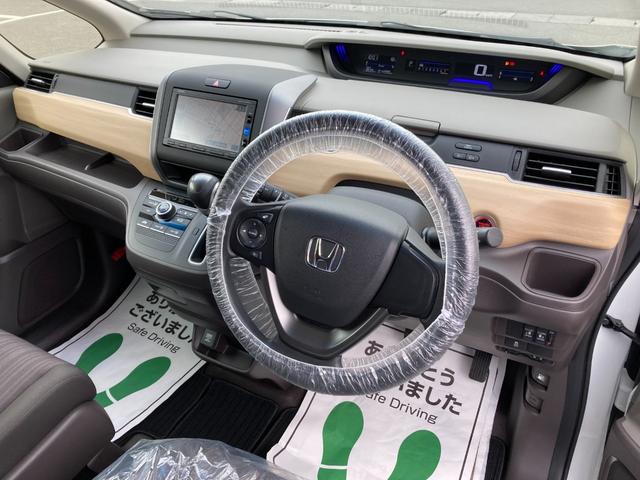 G 両側パワスラ ETC Bカメラ Bluetooth DVD再生 3列シート(19枚目)