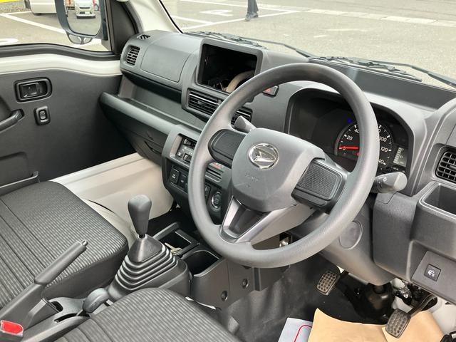 ハイゼットトラック エクストラ 4WD マニュアル 衝突回避支援 プッシュスタート式 ハロゲンヘッドライト LEDフォグランプ テールゲートチェーン(19枚目)