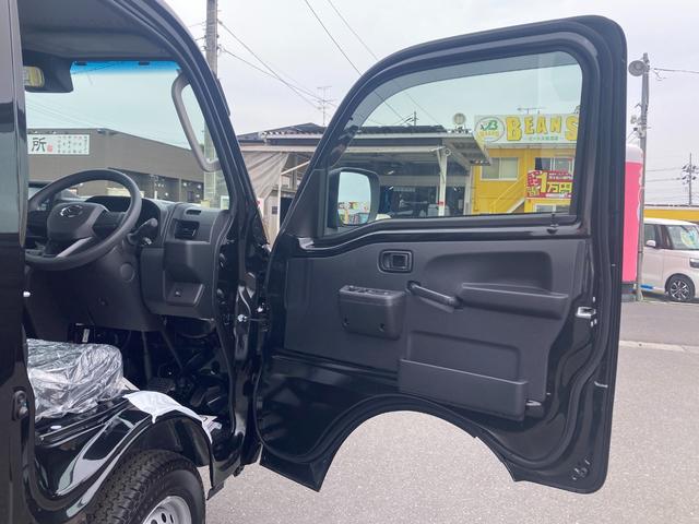 ハイゼットトラック 届出済未使用車 4WD 衝突回避支援 オーディオレス LEDヘッドランプ LEDフォグランプ プッシュスタート式(22枚目)