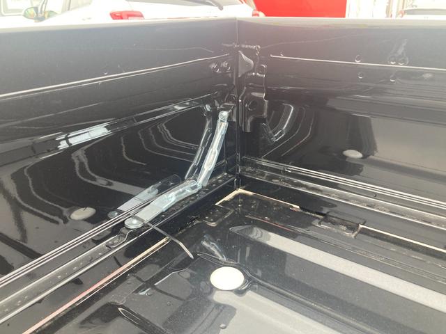 ハイゼットトラック 届出済未使用車 4WD 衝突回避支援 オーディオレス LEDヘッドランプ LEDフォグランプ プッシュスタート式(29枚目)