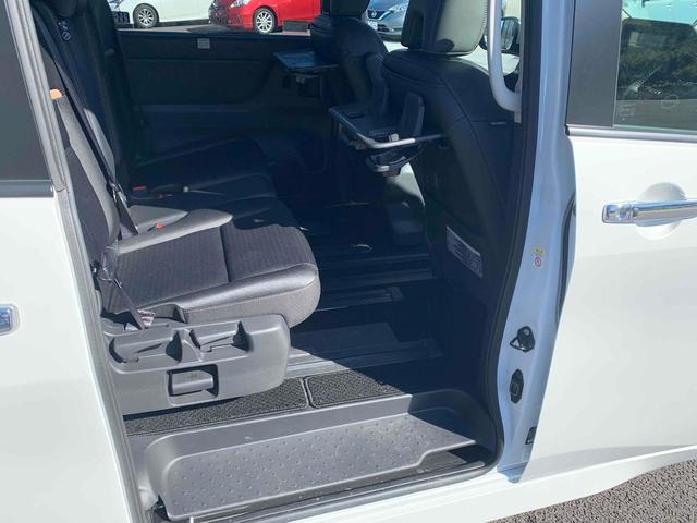 セレナ ハイウェイスターV ドライブレコーダー ETC バックカメラ ナビ クリアランスソナー 衝突被害軽減システム 両側電動スライドドア LEDヘッドランプ スマートキー アイドリングストップ 電動格納ミラー 3列シート(23枚目)