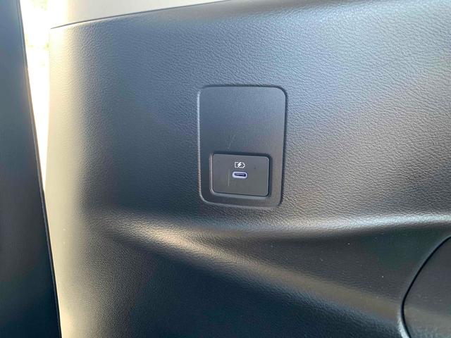 セレナ ハイウェイスターV ドライブレコーダー ETC バックカメラ ナビ クリアランスソナー 衝突被害軽減システム 両側電動スライドドア LEDヘッドランプ スマートキー アイドリングストップ 電動格納ミラー 3列シート(39枚目)