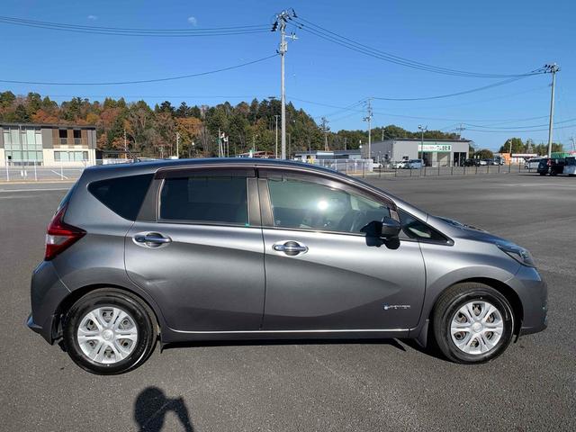 ノート e-パワー X ドライブレコーダー ETC 全周囲カメラ ナビ TV クリアランスソナー レーンアシスト 衝突被害軽減システム オートライト スマートキー 電動格納ミラー CVT 盗難防止システム 衝突安全ボディ(4枚目)