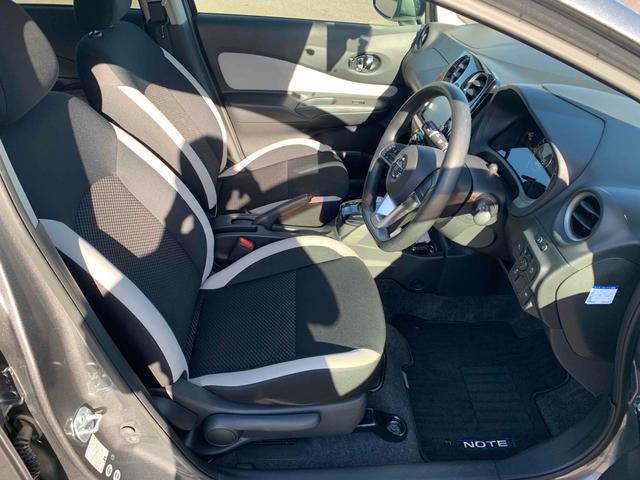 ノート e-パワー X ドライブレコーダー ETC 全周囲カメラ ナビ TV クリアランスソナー レーンアシスト 衝突被害軽減システム オートライト スマートキー 電動格納ミラー CVT 盗難防止システム 衝突安全ボディ(41枚目)