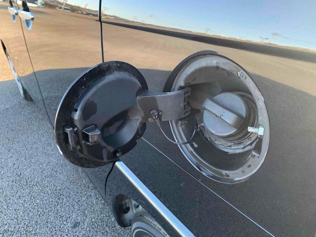 ムーヴキャンバス Ｌ　ＳＡＩＩ　両側スライドドア　衝突被害軽減システム　キーレスエントリー　アイドリングストップ　電動格納ミラー　ベンチシート　ＣＶＴ　盗難防止システム　ＡＢＳ　ＥＳＣ　ＣＤ　ＭＤ　衝突安全ボディ　エアコン（13枚目）