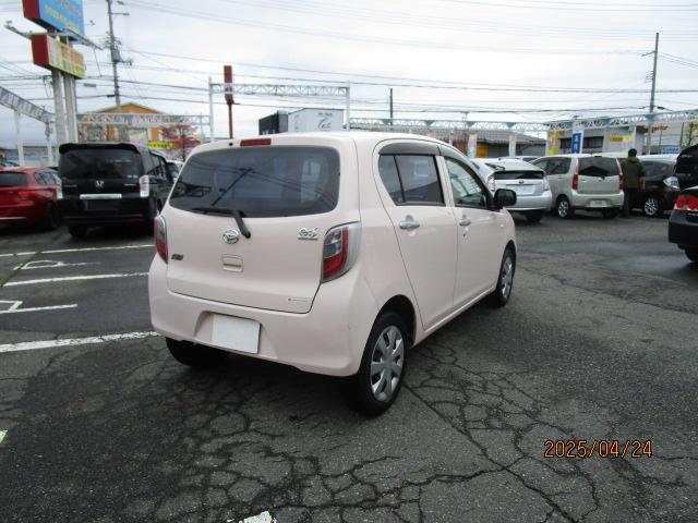 ミライース Ｘｆ　４ＷＤ　ナビ　ワンセグ　ＰＳ　ＰＷ　ＡＢＳ　キーレス　寒冷地仕様　アイドリングストップ　運転席エアバッグ　助手席エアバッグ（8枚目）