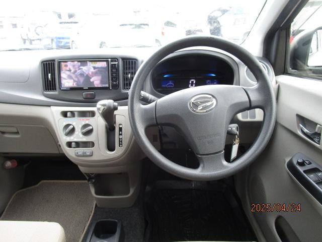 ミライース Ｘｆ　４ＷＤ　ナビ　ワンセグ　ＰＳ　ＰＷ　ＡＢＳ　キーレス　寒冷地仕様　アイドリングストップ　運転席エアバッグ　助手席エアバッグ（10枚目）