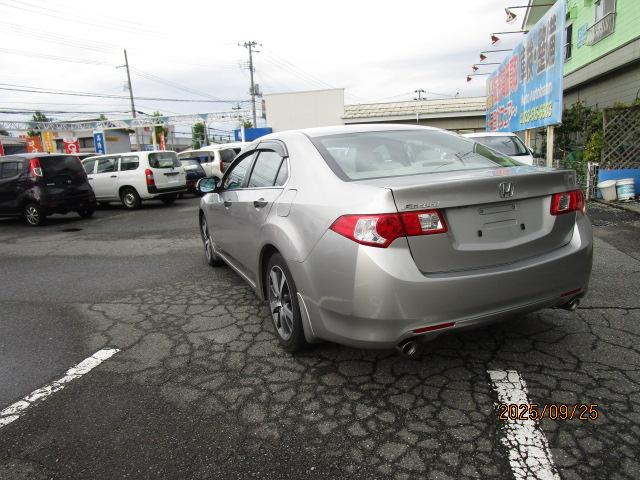 アコード ２４ＴＬ　ナビ　ワンセグ　Ｂカメラ　ＥＴＣ　ＡＷ　ＰＳ　ＰＷ　ＡＢＳ（7枚目）