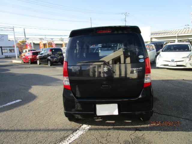 ワゴンＲ ＦＸリミテッド　４ＷＤ　ＰＳ　ＰＷ　ＡＢＳ　ＡＷ　プッシュスタート　キーレス　ＣＤ（5枚目）