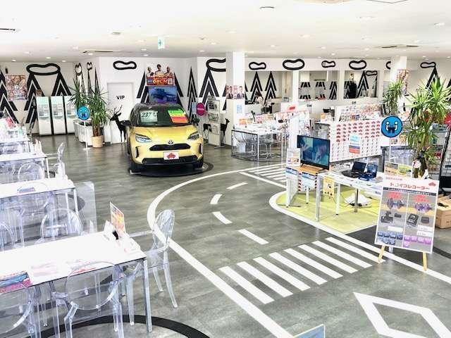 レンジローバーイヴォーク ＳＥ　４ＷＤ　４ＷＤ／ワンオーナー／禁煙車／全方位カメラ／純正ナビ／ＨＩＤヘッドライト／クルーズコントロール／パワーバックドア／ステアリングスイッチ／スマートキー／ＥＴＣ／横滑り防止装置／パワステ／１年保証付き／（35枚目）