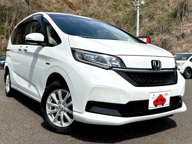 フリード＋ハイブリッド ハイブリッドＧ・ホンダセンシング　４ＷＤ　４ＷＤ／ホンダセンシング／アダブティブクルーズコントロール／ギャザーズナビ／フルセグＴＶ／ＤＶＤ／Ｂｌｕｅｔｏｏｔｈ対応／バックカメラ／ＬＥＤヘッドライト／オートライト／シートヒーター／純正ＥＴＣ／（4枚目）