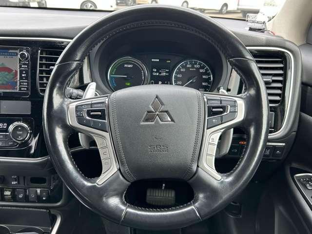 アウトランダーＰＨＥＶ Ｇナビパッケージ　４ＷＤ　４ＷＤ／禁煙車／２７年後期型／Ｅアシスト／マルチアラウンドモニター／純正ナビ／フルセグＴＶ／ＤＶＤ／Ｂｌｕｅｔｏｏｔｈ対応／ＬＥＤヘッドライト／オートライト／純正アルミ／シートヒーター／パワーシート／（38枚目）